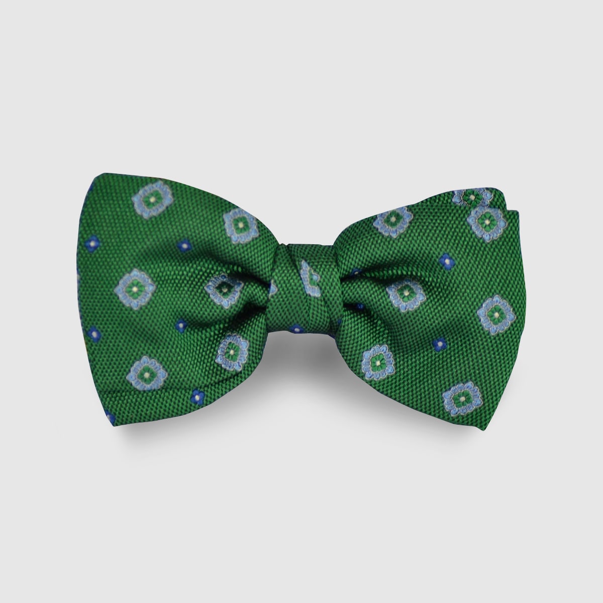 Silk papillon with green background Fumagalli 1891 on sale 2022