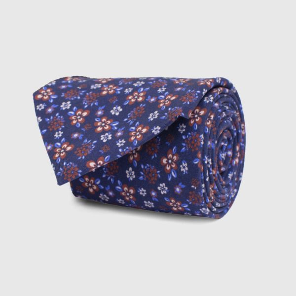 Cravatta 5 pieghe stampa floreale fondo blu
