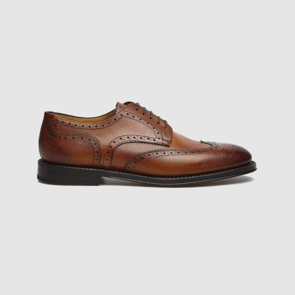 Lace-up Shoes in Light Brown Brogue Calfskin