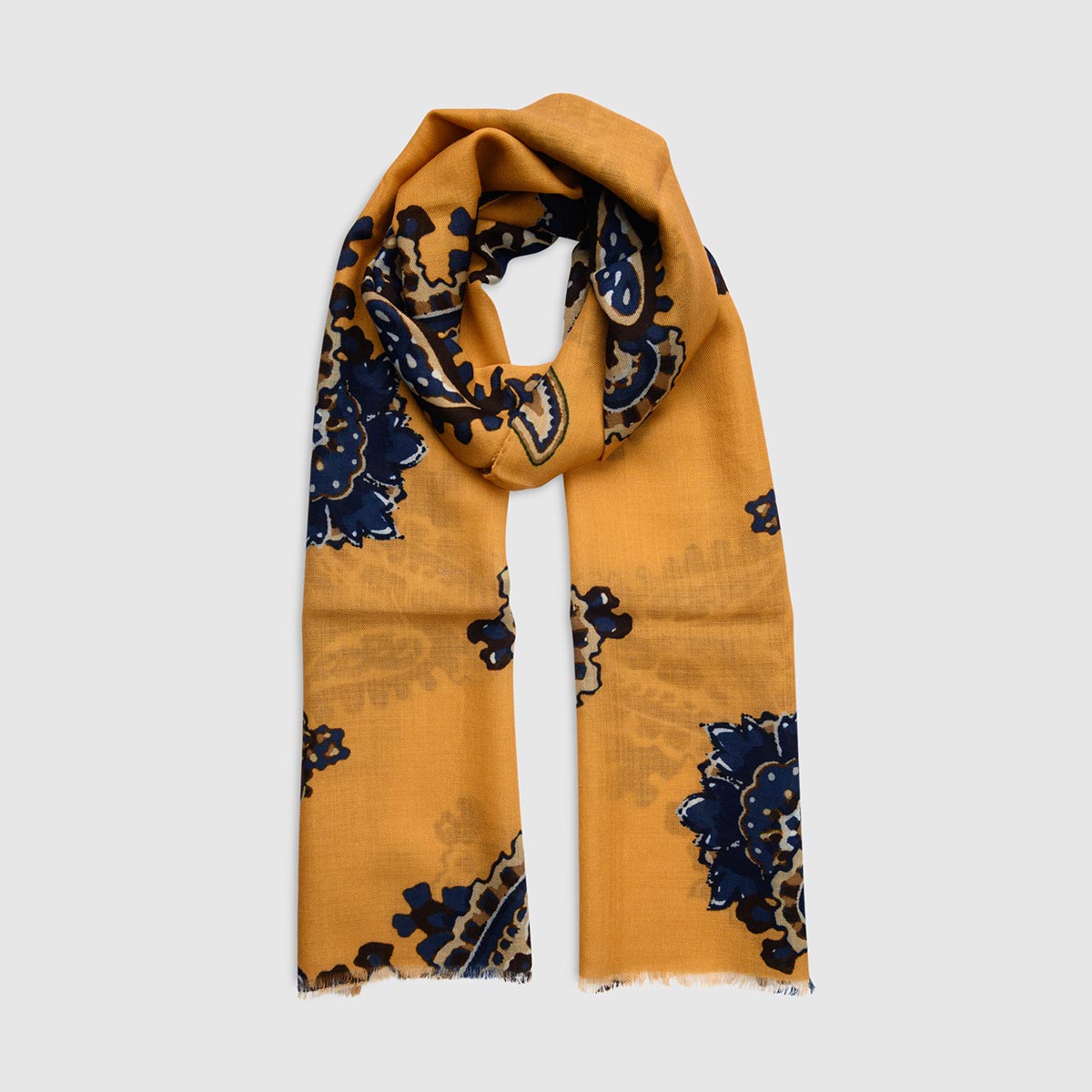 Wool Scarf with Large Kashmir Patterns